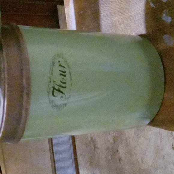 Vintage 4 PC canister set - Picture 2 of 7